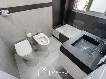Increible piso de categoria con dos cocheras y amenities en Caballito