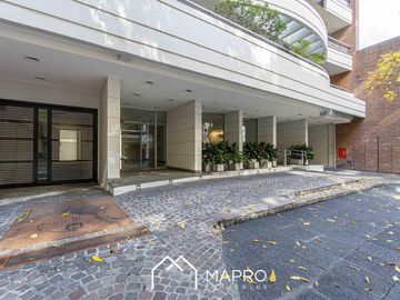 Increible piso de categoria con dos cocheras y amenities en Caballito