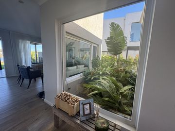Casa en Venta en Barrio Santa Ana a la laguna