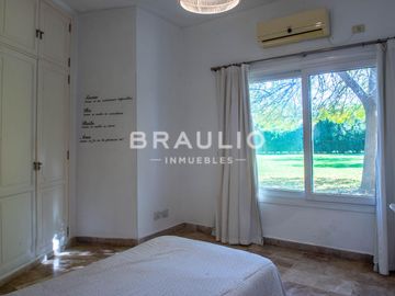 Casa en Estancias del Pilar- Barrio La Paz