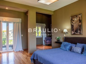 Casa en Estancias del Pilar- Barrio La Paz