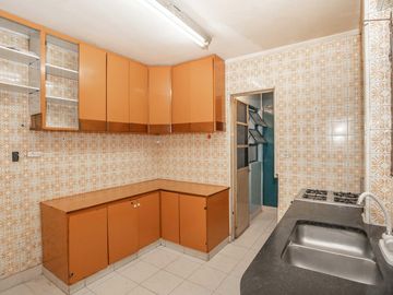 Venta de Departamento de 5 ambientes c/ dependencias en Villa Crespo