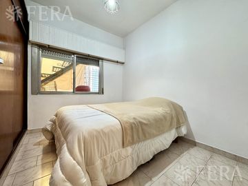 Venta de casa para dos familias con cochera en Wilde