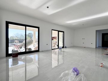 Casa en  venta barrio Lagos de Canning