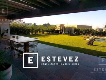 Importante casa en venta, Barrio Cerrado, Escobar