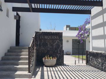 CASA EN VENTA ZIBATA QUERETARO