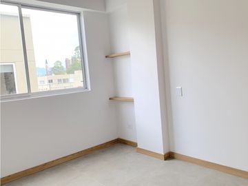 Casa en Venta en Llanogrande 4 alcobas, lujosa y en conjunto cerrado