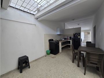 CASA EN VENTA BARRIO FLORALIA - PEATONAL