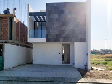 VENTA casa en San Pedro Cholula, 3 recamaras Puebla.
