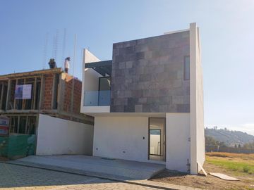 VENTA casa en San Pedro Cholula, 3 recamaras Puebla.