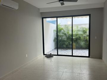 Casa en Venta Residencial Arbolada de 3 recámaras en Cancún