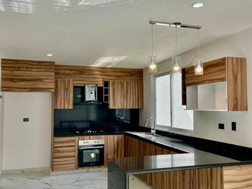 VENTA casa en Lomas de Angelopolis, Puebla, San Andres Cholula 4 recamaras