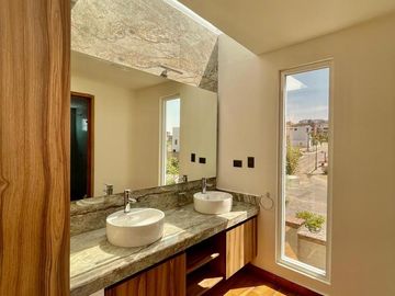 VENTA casa en Lomas de Angelopolis, Puebla, San Andres Cholula 4 recamaras