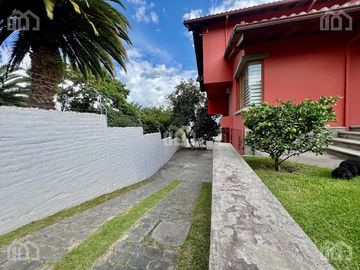 CASA DE VENTA EN MIRAVALLE 3