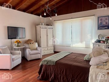 CASA DE VENTA EN MIRAVALLE 3