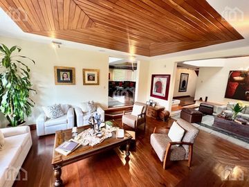 CASA DE VENTA EN MIRAVALLE 3
