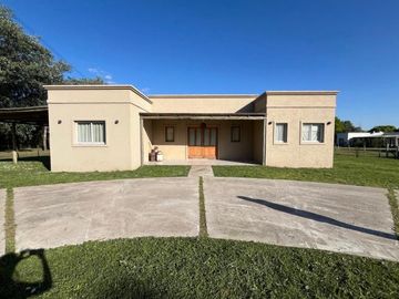 VENTA DE CASA EN Pilar