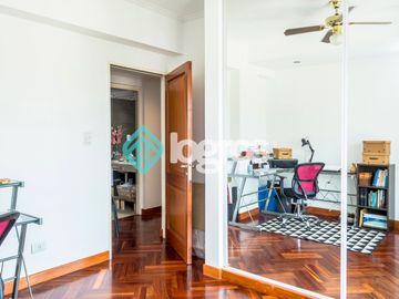 Departamento en venta de 3 dormitorios con cochera en Macrocentro