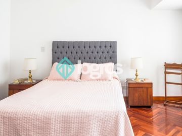 Departamento en venta de 3 dormitorios con cochera en Macrocentro