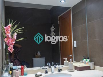 Departamento en venta de 3 dormitorios con cochera en Macrocentro