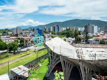 Departamento en venta de 3 dormitorios con cochera en Macrocentro