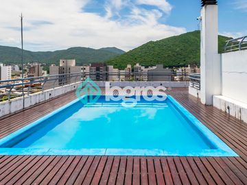 Departamento en venta de 3 dormitorios con cochera en Macrocentro