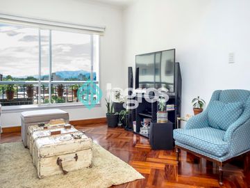Departamento en venta de 3 dormitorios con cochera en Macrocentro