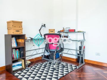 Departamento en venta de 3 dormitorios con cochera en Macrocentro