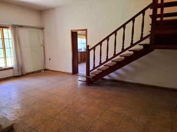 CASA 5 AMBIENTES VENTA LOMAS DE ZAMORA LOTE 17x47