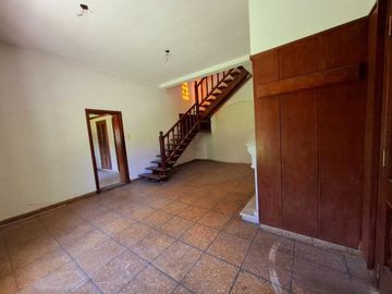 CASA 5 AMBIENTES VENTA LOMAS DE ZAMORA LOTE 17x47