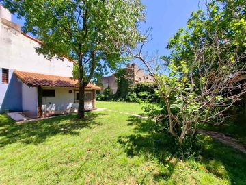 CASA 5 AMBIENTES VENTA LOMAS DE ZAMORA LOTE 17x47