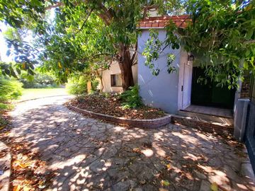 CASA 5 AMBIENTES VENTA LOMAS DE ZAMORA LOTE 17x47