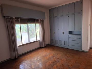 CASA 5 AMBIENTES VENTA LOMAS DE ZAMORA LOTE 17x47
