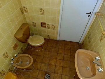 CASA 5 AMBIENTES VENTA LOMAS DE ZAMORA LOTE 17x47