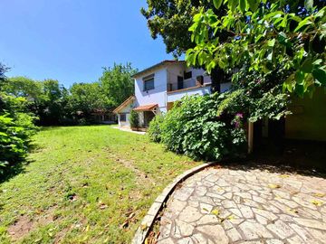 CASA 5 AMBIENTES VENTA LOMAS DE ZAMORA LOTE 17x47