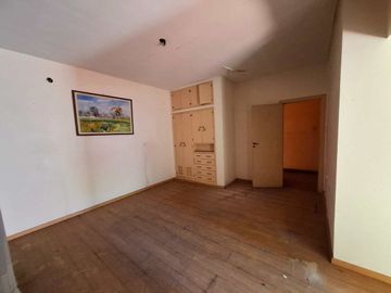 CASA 5 AMBIENTES VENTA LOMAS DE ZAMORA LOTE 17x47