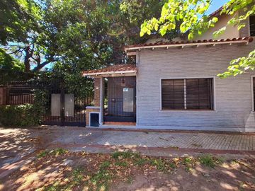 CASA 5 AMBIENTES VENTA LOMAS DE ZAMORA LOTE 17x47