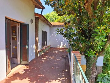 CASA 5 AMBIENTES VENTA LOMAS DE ZAMORA LOTE 17x47