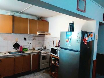 VENTA CASA CON DEPARTAMENTO