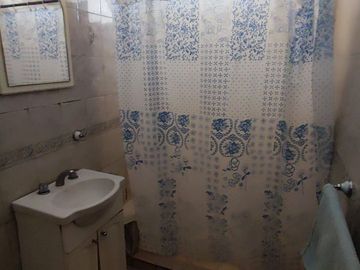 VENTA CASA CON DEPARTAMENTO