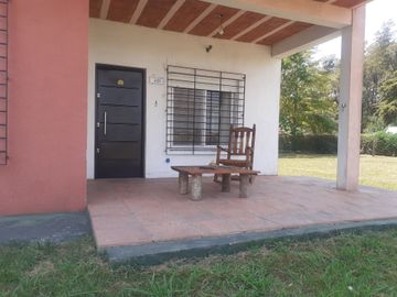VENTA CASAQUINTA  4 AMB EXALTACION DE LA CRUZ