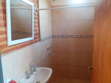 VENTA CASAQUINTA  4 AMB EXALTACION DE LA CRUZ
