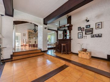 Casa en doble lote Country Club Los Cardales