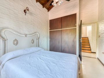Casa en doble lote Country Club Los Cardales