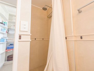 Casa en doble lote Country Club Los Cardales