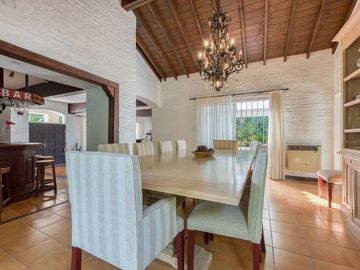 Casa en doble lote Country Club Los Cardales