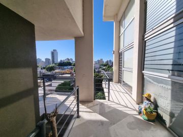 Departamento 2 ambientes en venta en Quilmes