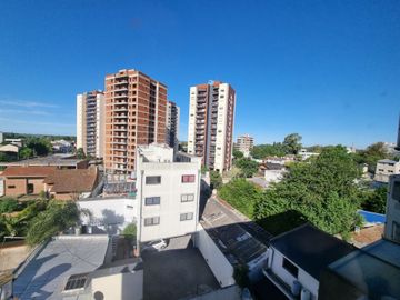 Departamento 2 ambientes en venta en Quilmes