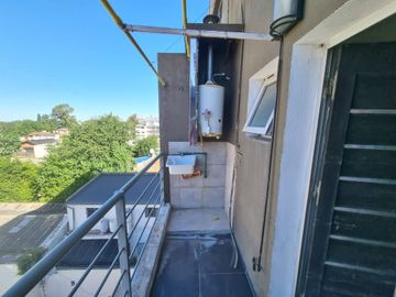 Departamento 2 ambientes en venta en Quilmes