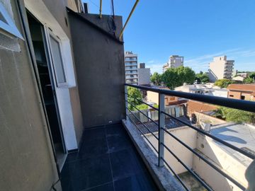 Departamento 2 ambientes en venta en Quilmes